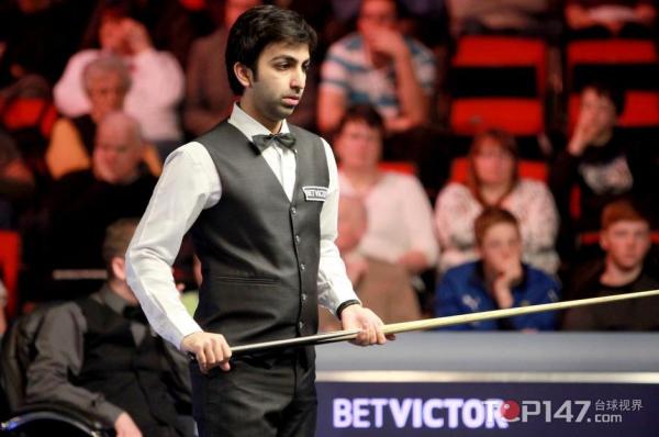 选手与斯佐 选手与斯佐