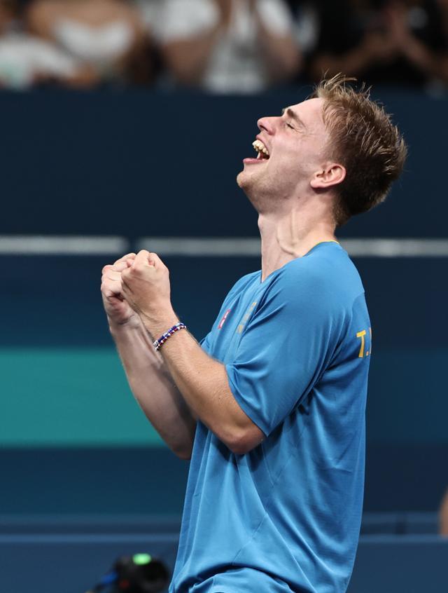 了过人的球 了过人的球