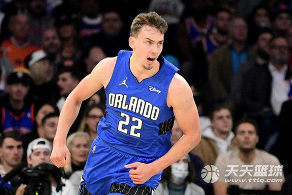 更凸显了挑 更凸显了挑